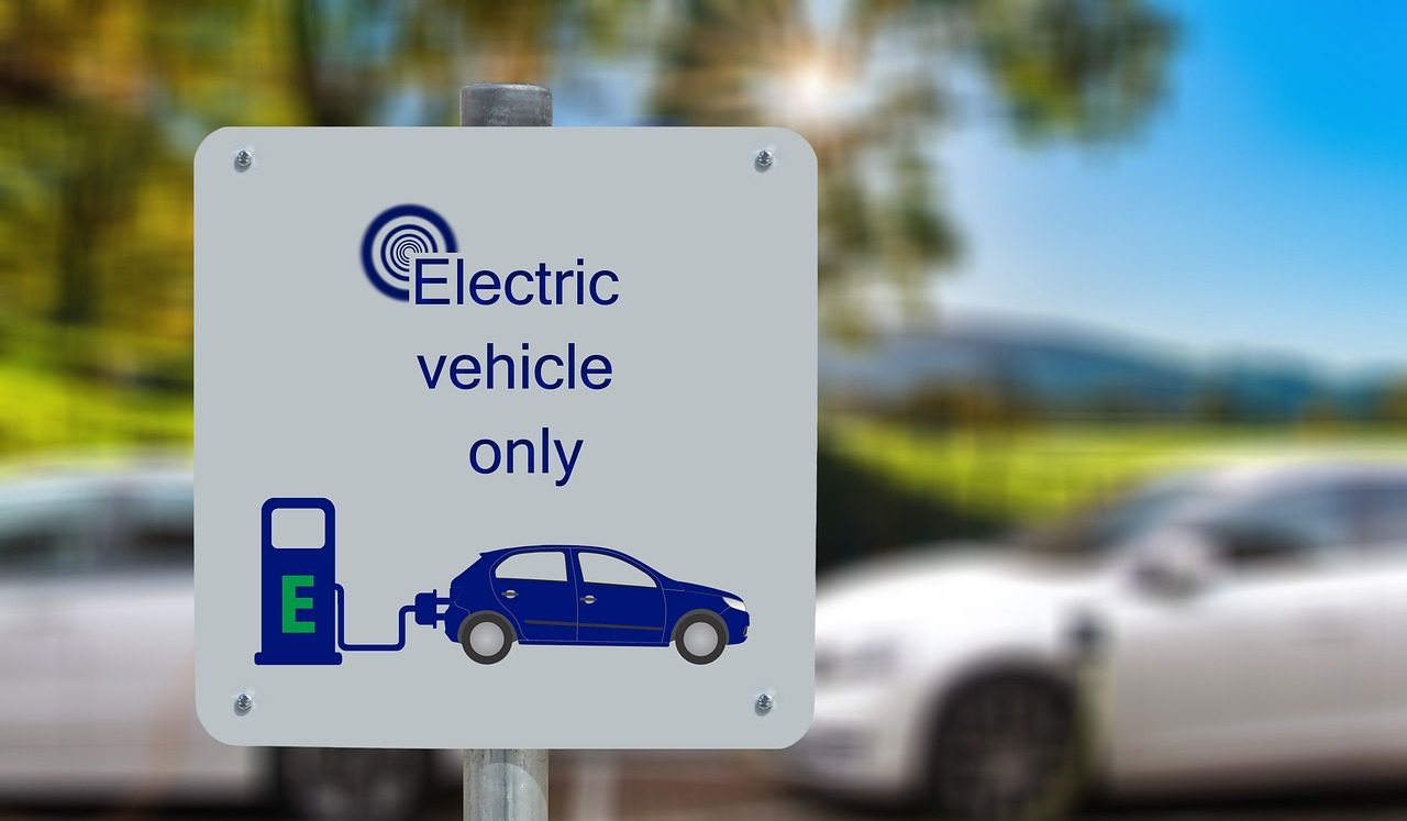 K&ouml;z&uacute;ti elektromos j&aacute;rmű beszerz&eacute;s t&aacute;mogat&aacute;s